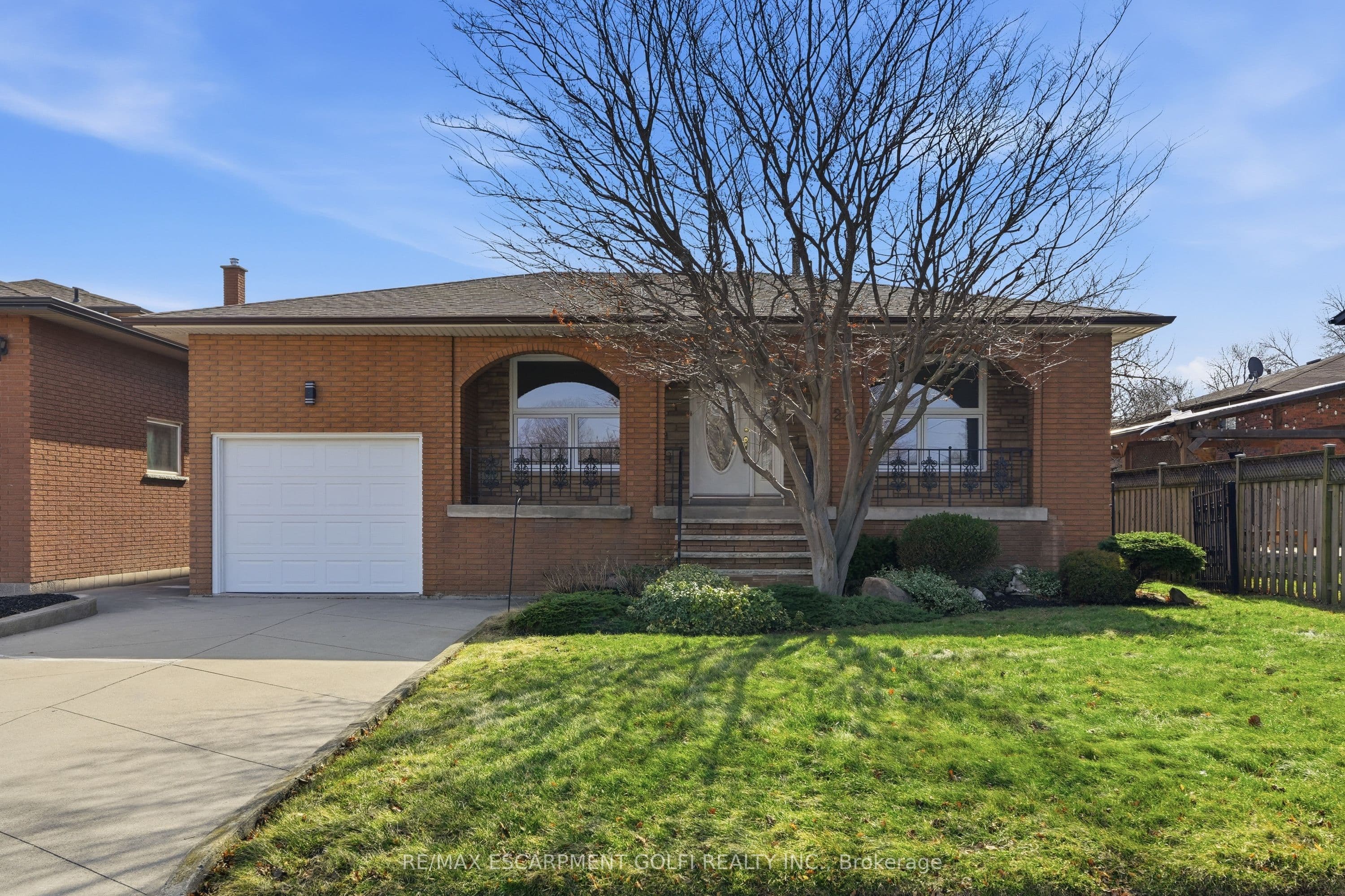 288 EASTDALE Boulevard, Hamilton, ON L8E 3P4