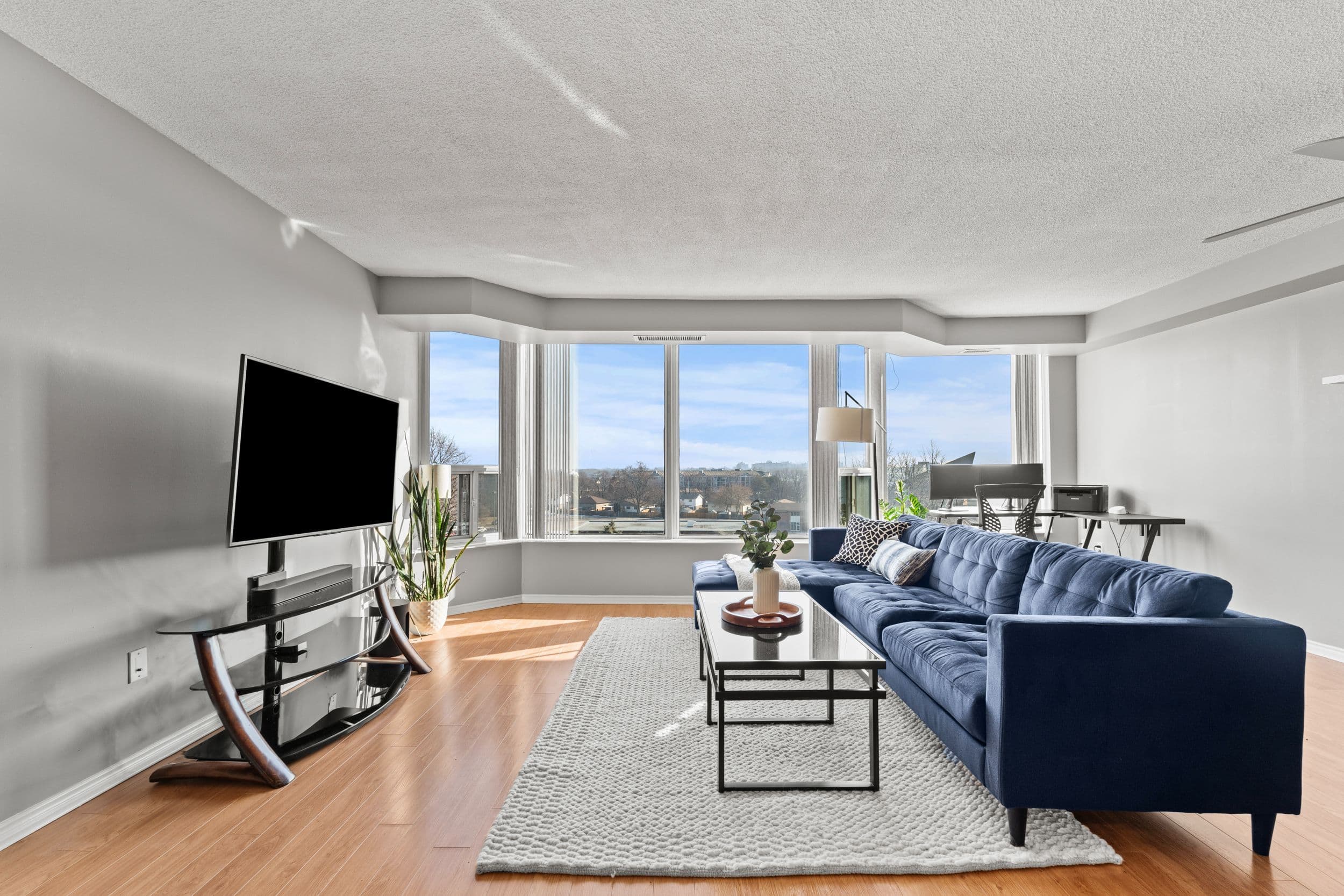 81 Scott Street 601, St. Catharines, ON L2N 7L5