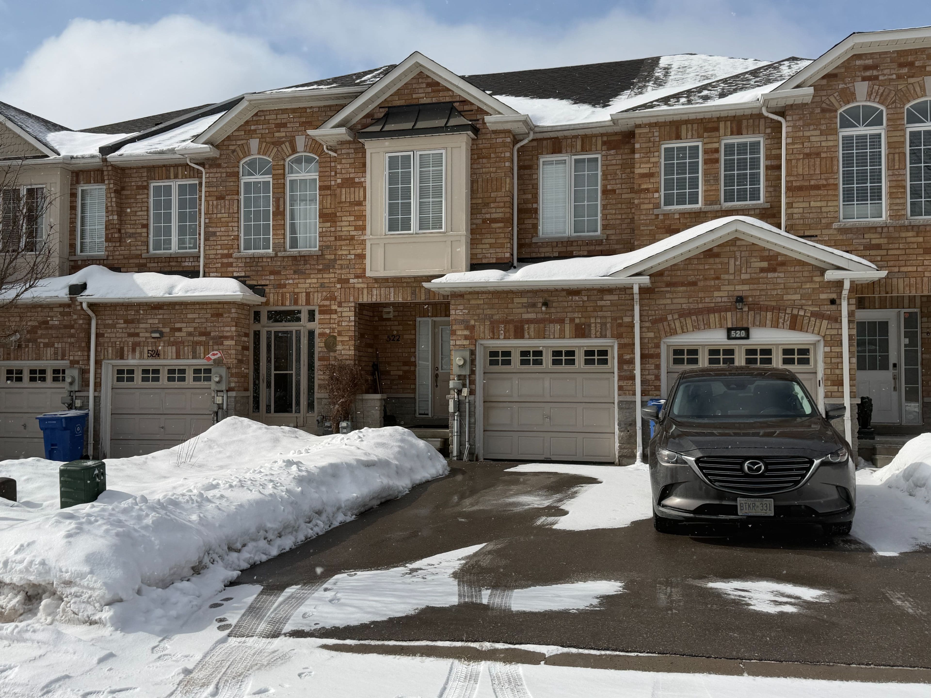 522 Ainsworth Drive, Newmarket, ON L3Y 8R6