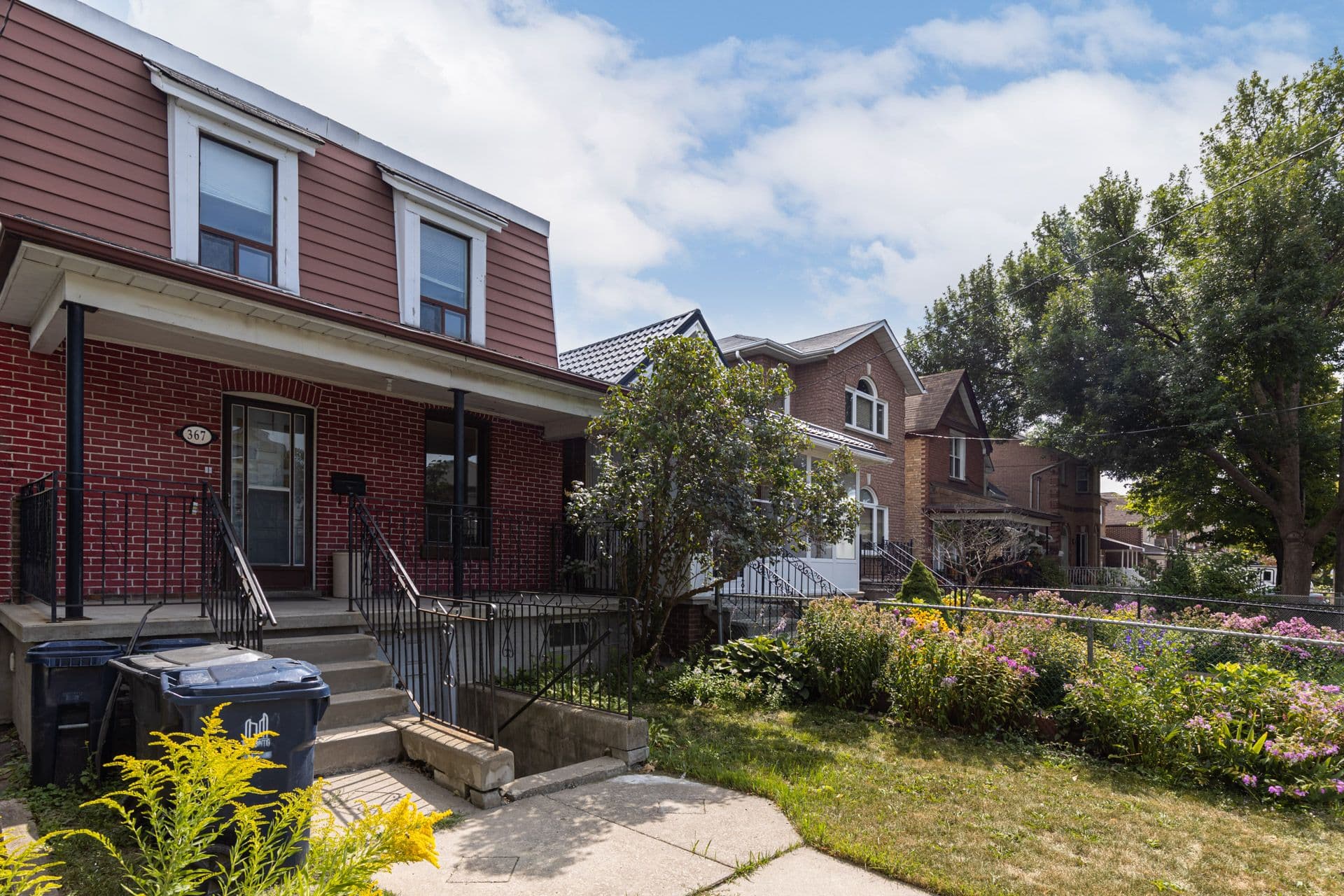 367 Westmoreland Avenue N Main, Toronto W02, ON M6H 3A6