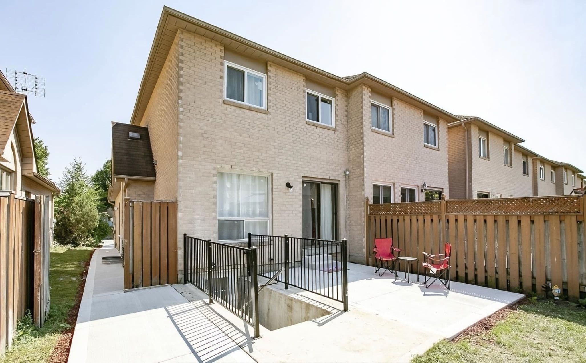 117 Richwood Crescent, Brampton, ON L6X 4N3