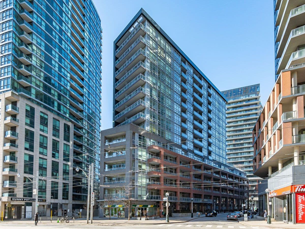 15 Bruyeres Mews 1008, Toronto C01, ON M5V 0A7