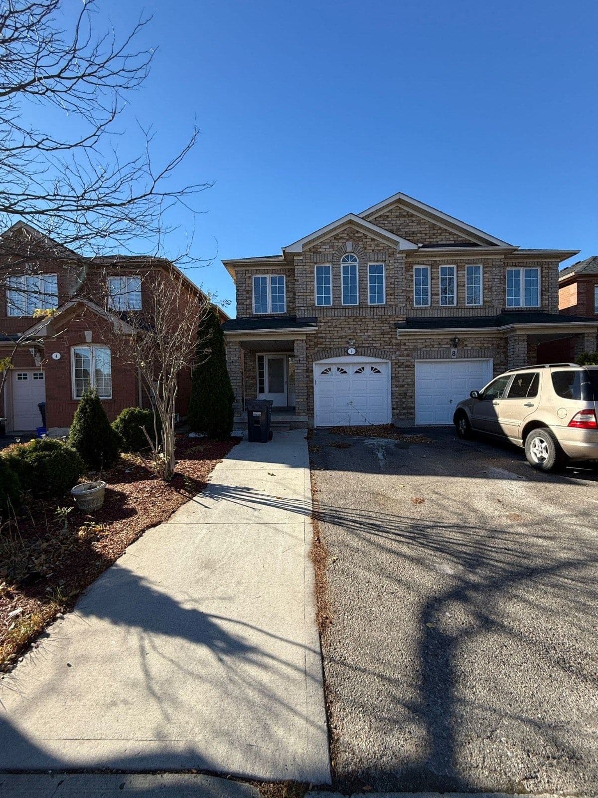 6 Corvette Court, Brampton, ON L7A 2H7