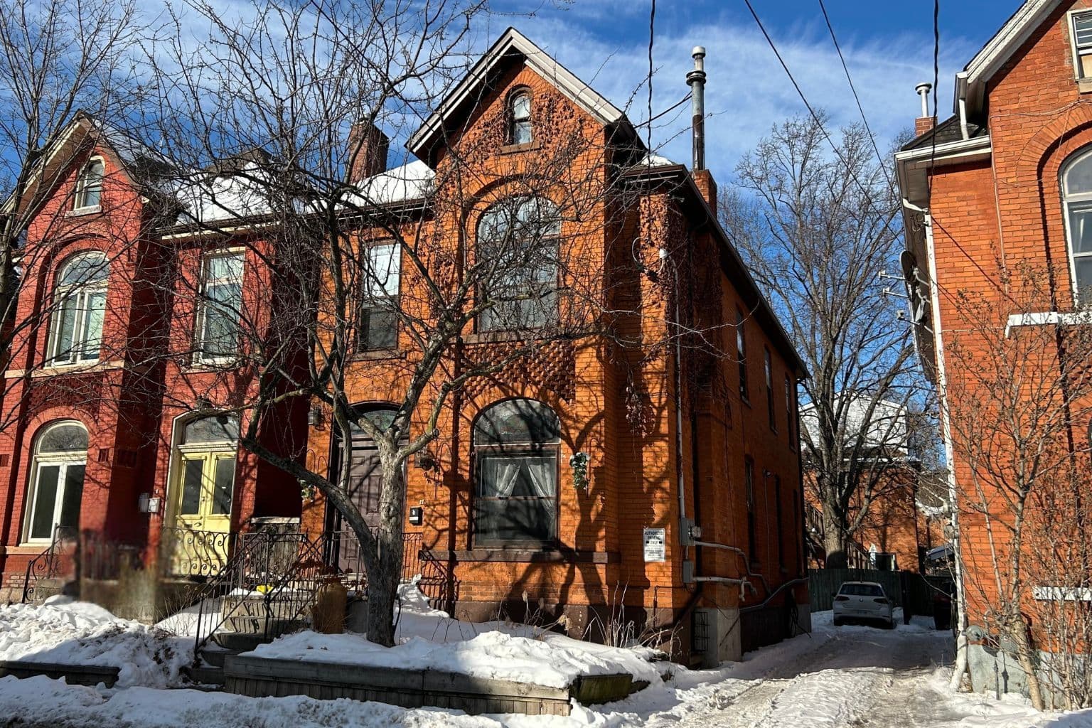 100 Grant Avenue, Hamilton, ON L8N 2X7