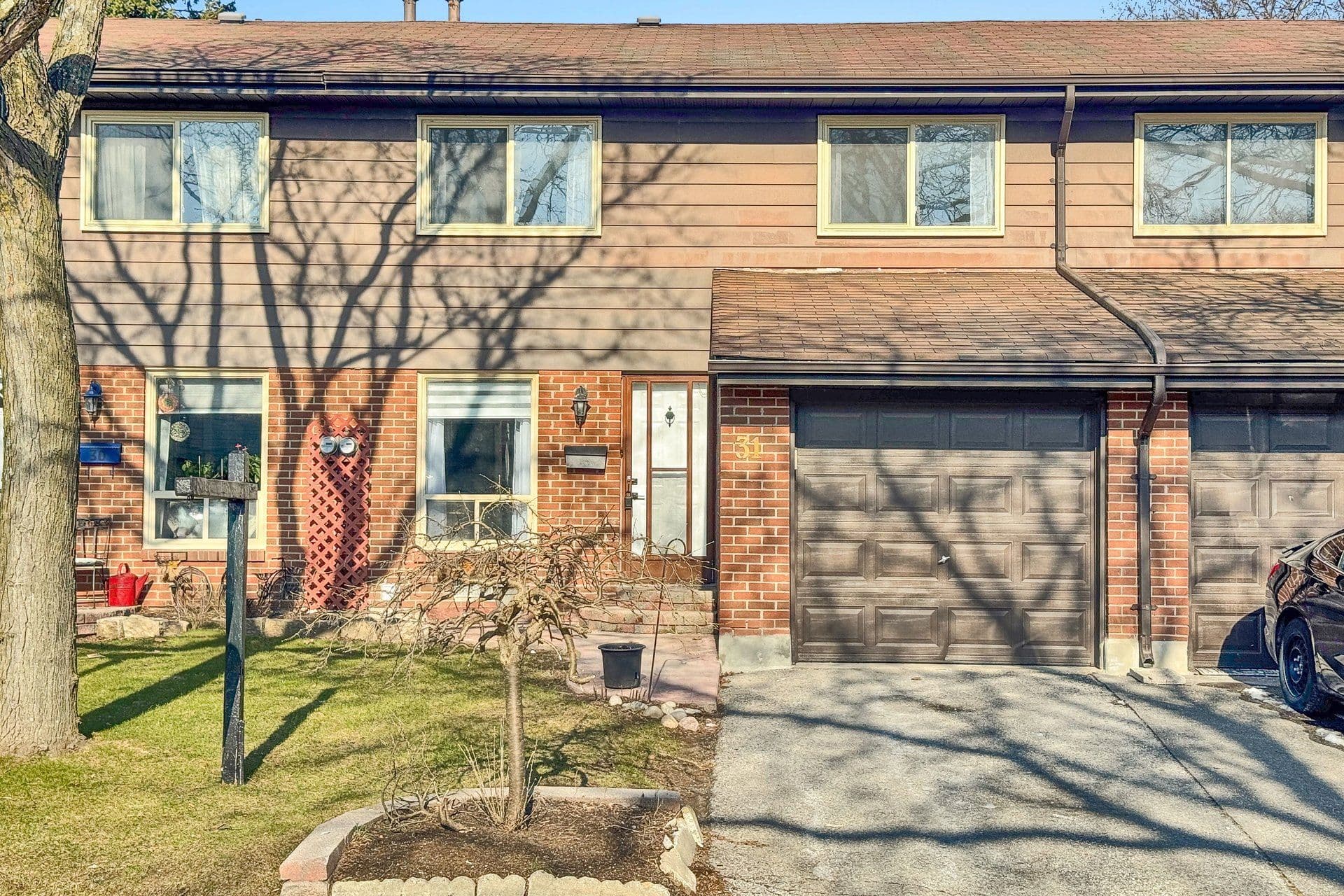 155 Glovers Road 31, Oshawa, ON L1G 7A4