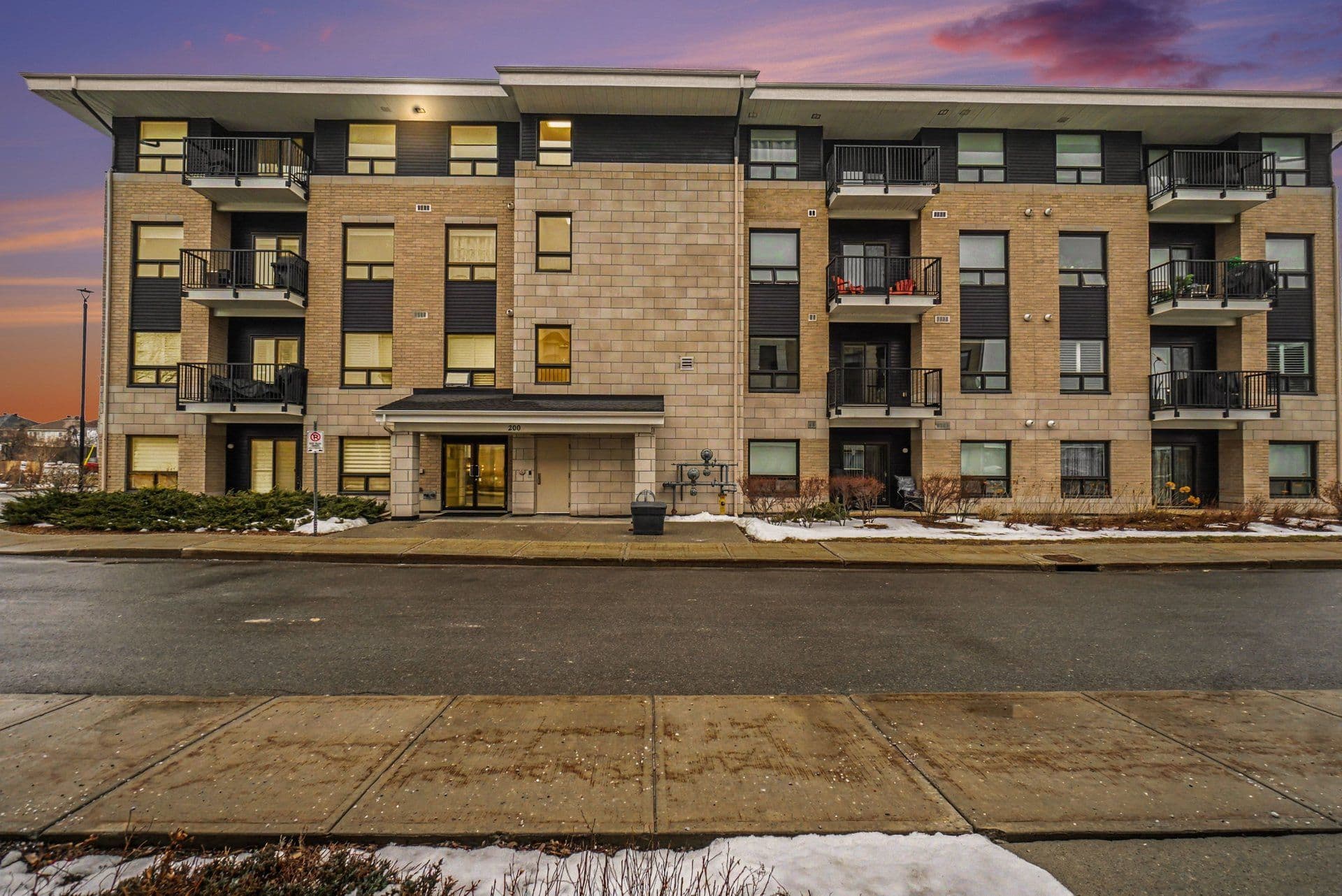 200 Winterfell Private 201, Hunt Club - South Keys and Area, ON K1G 4J1