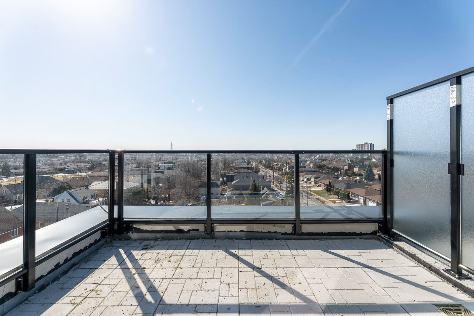 556 Marlee Avenue 724, Toronto W04, ON M6B 0B1