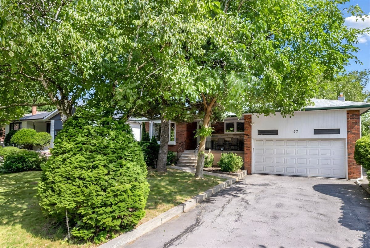 47 Ladyslipper Court, Markham, ON L3T 2S6