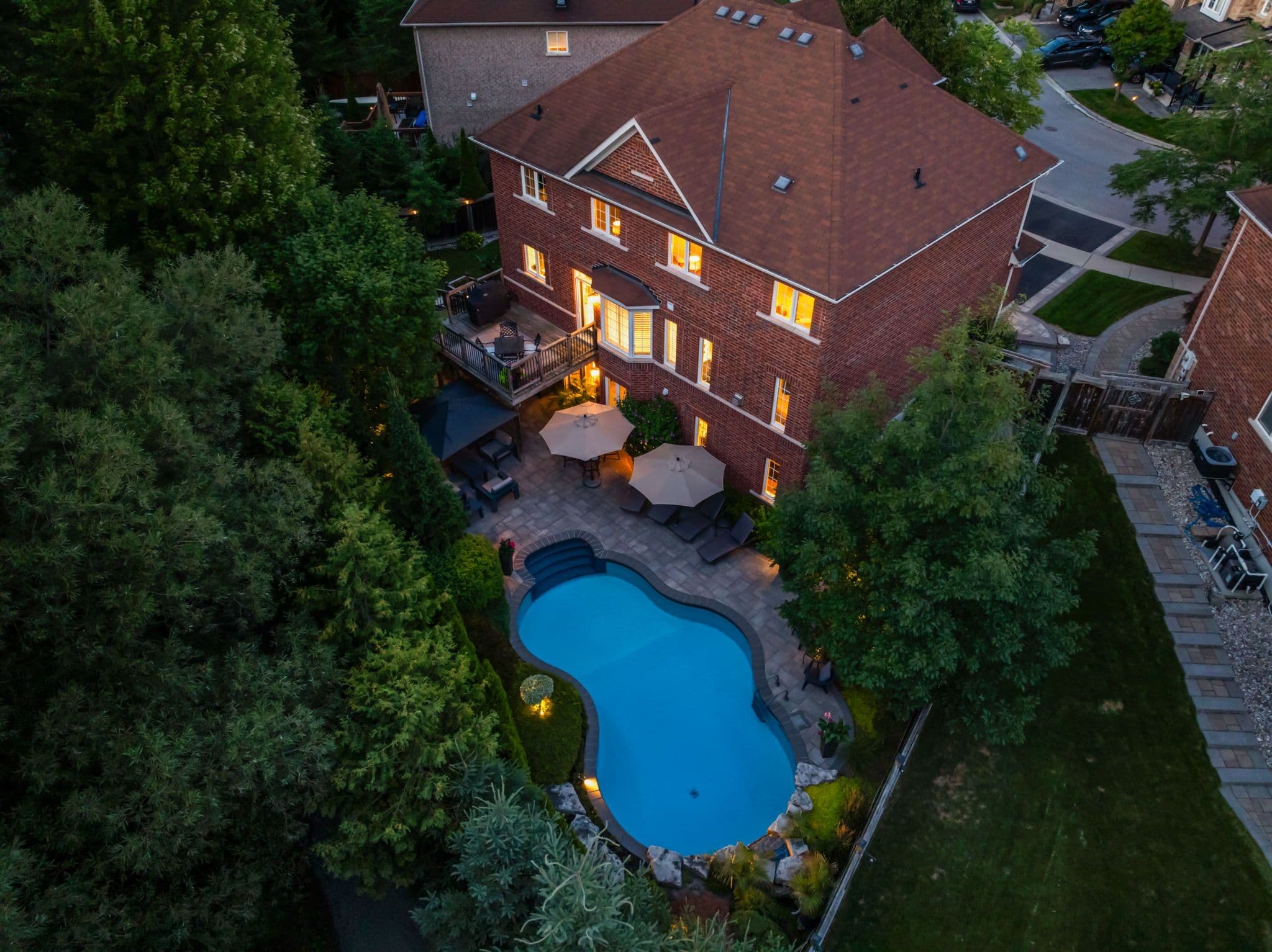 113 Feint Drive, Ajax, ON L1T 0E8