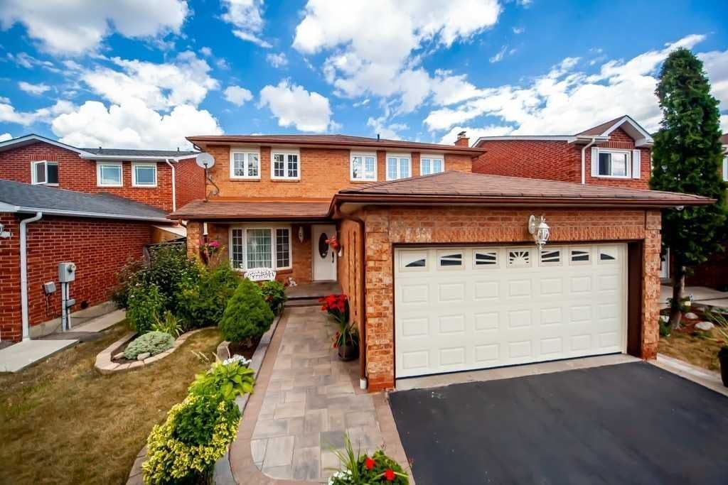 30 Ballycastle Crescent, Brampton, ON L6Z 2T6