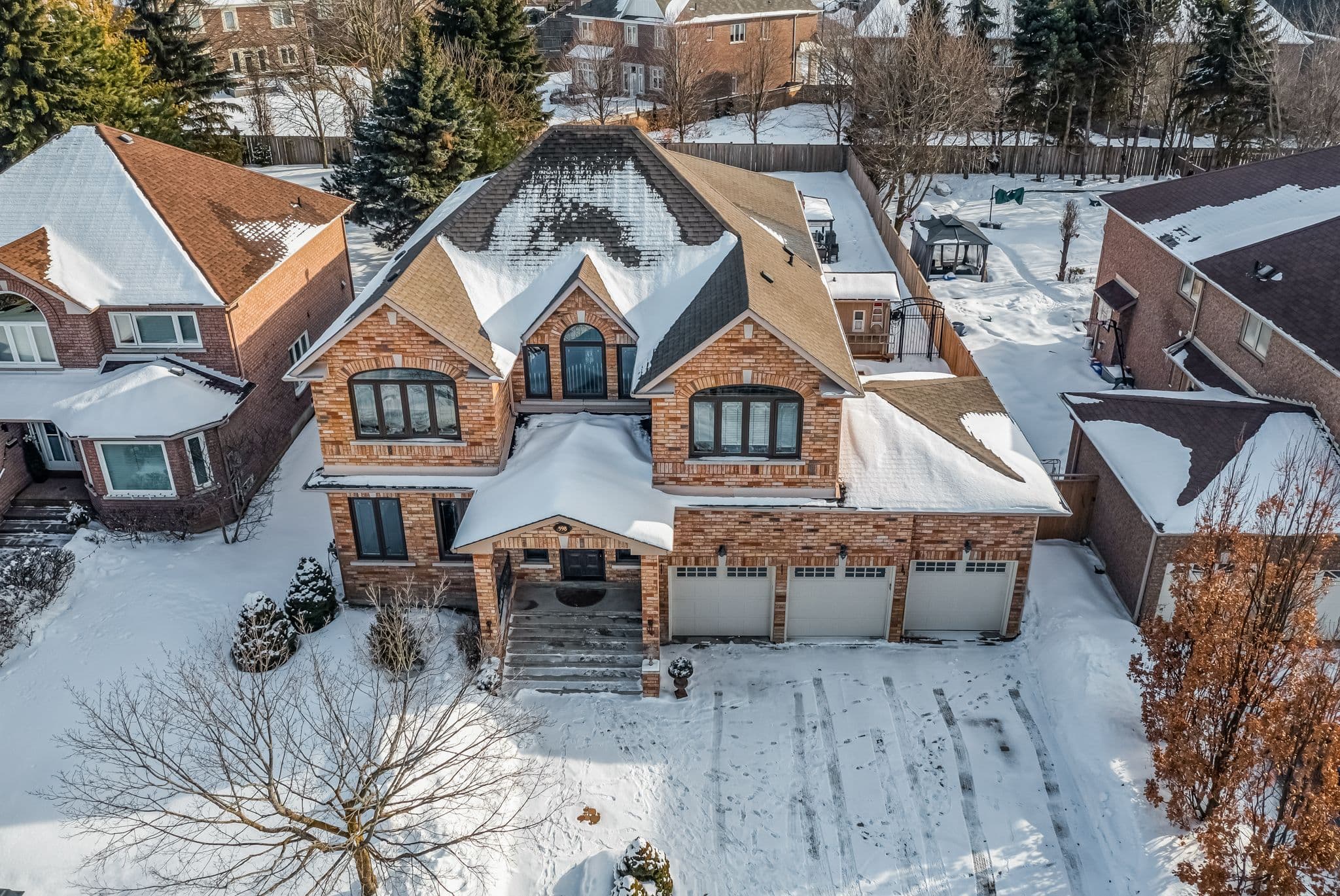 598 Lyman Boulevard, Newmarket, ON L3X 1V9
