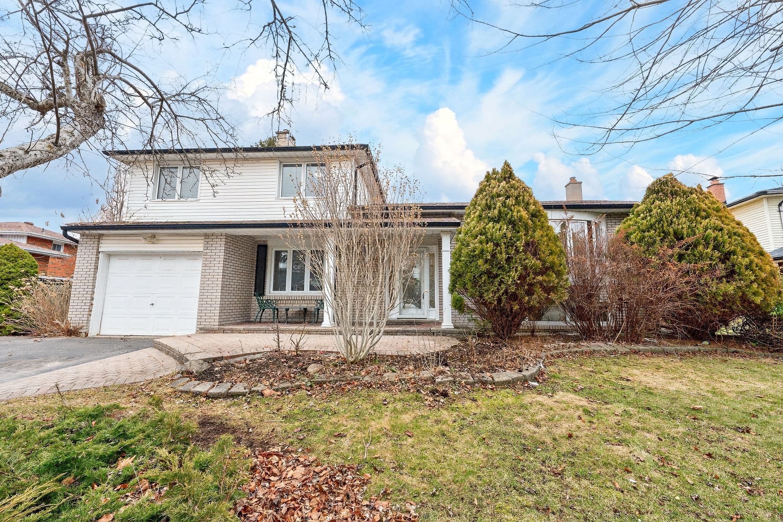 13 Strathy Road, Ajax, ON L1S 2T9