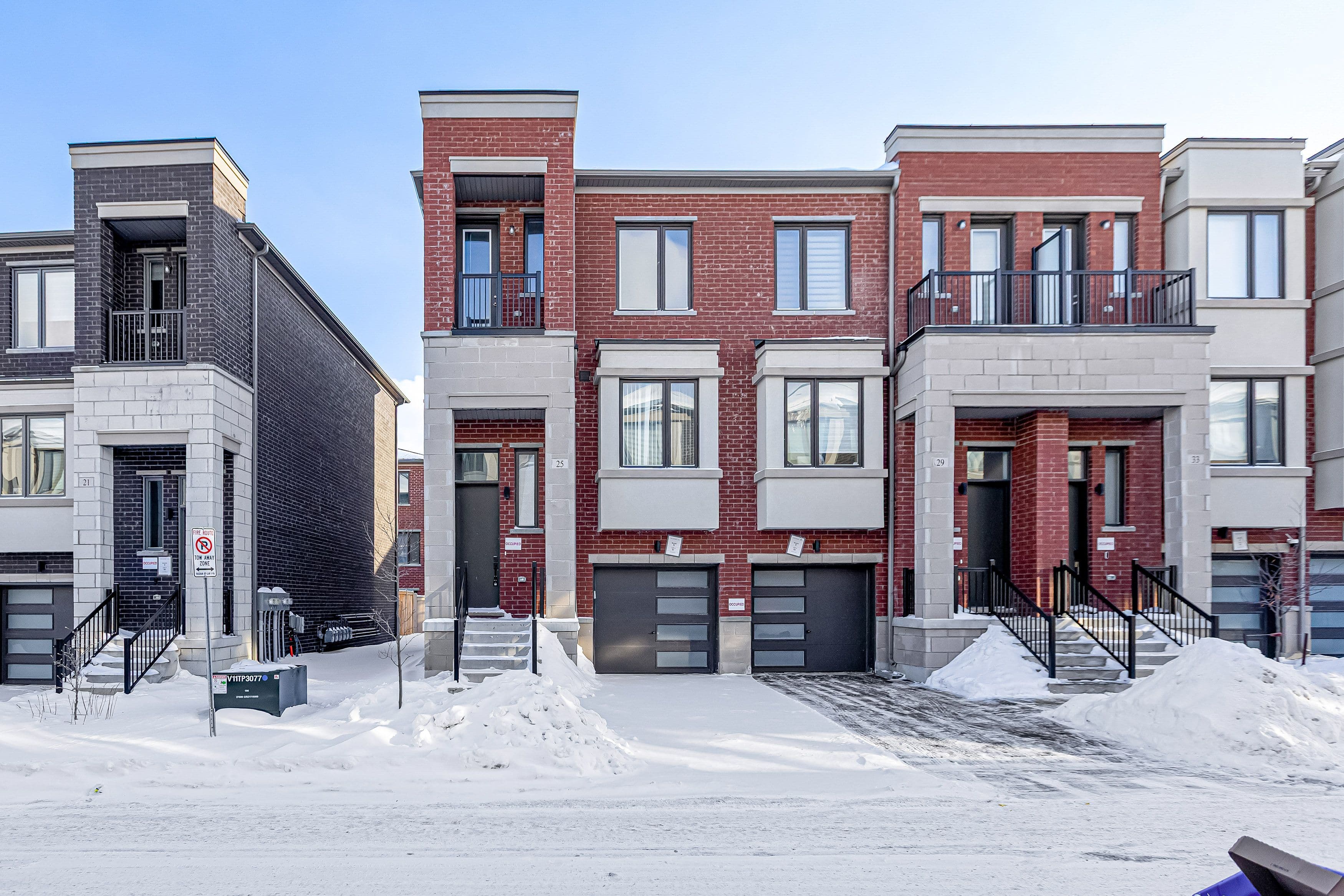 25 Aberfoyle Street, Vaughan, ON L6A 5C4