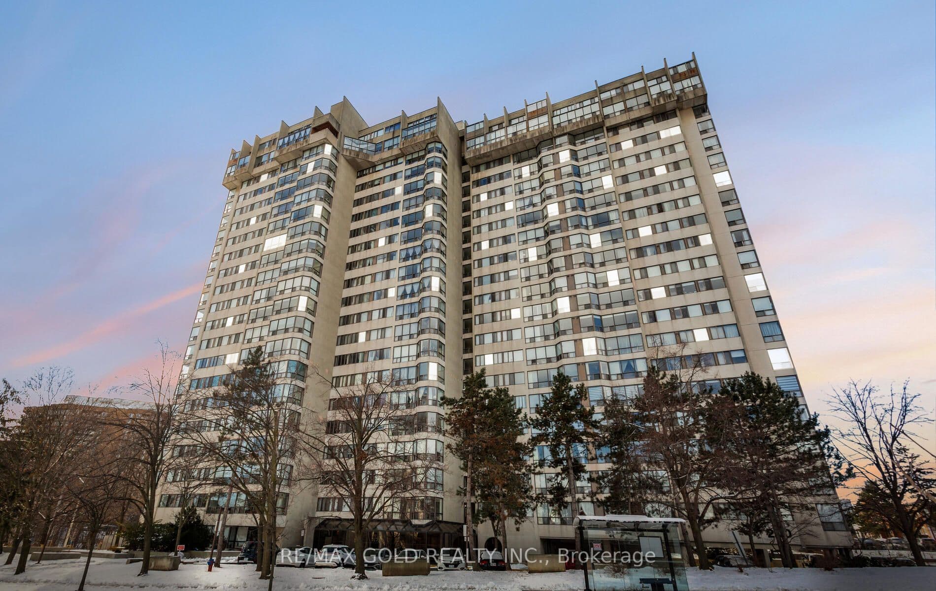 200 Robert Speck Parkway 204, Mississauga, ON L4Z 1S3