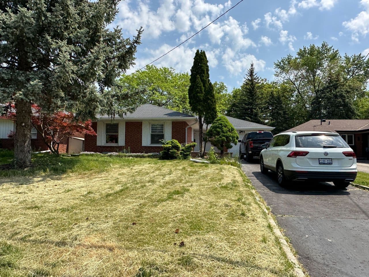 9 Wigmore Drive UPPER, Toronto C13, ON M4A 2E4