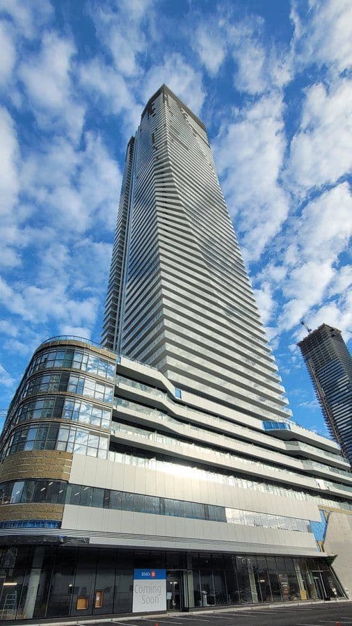 28 Freeland Street 3301, Toronto C08, ON M5E 0E3