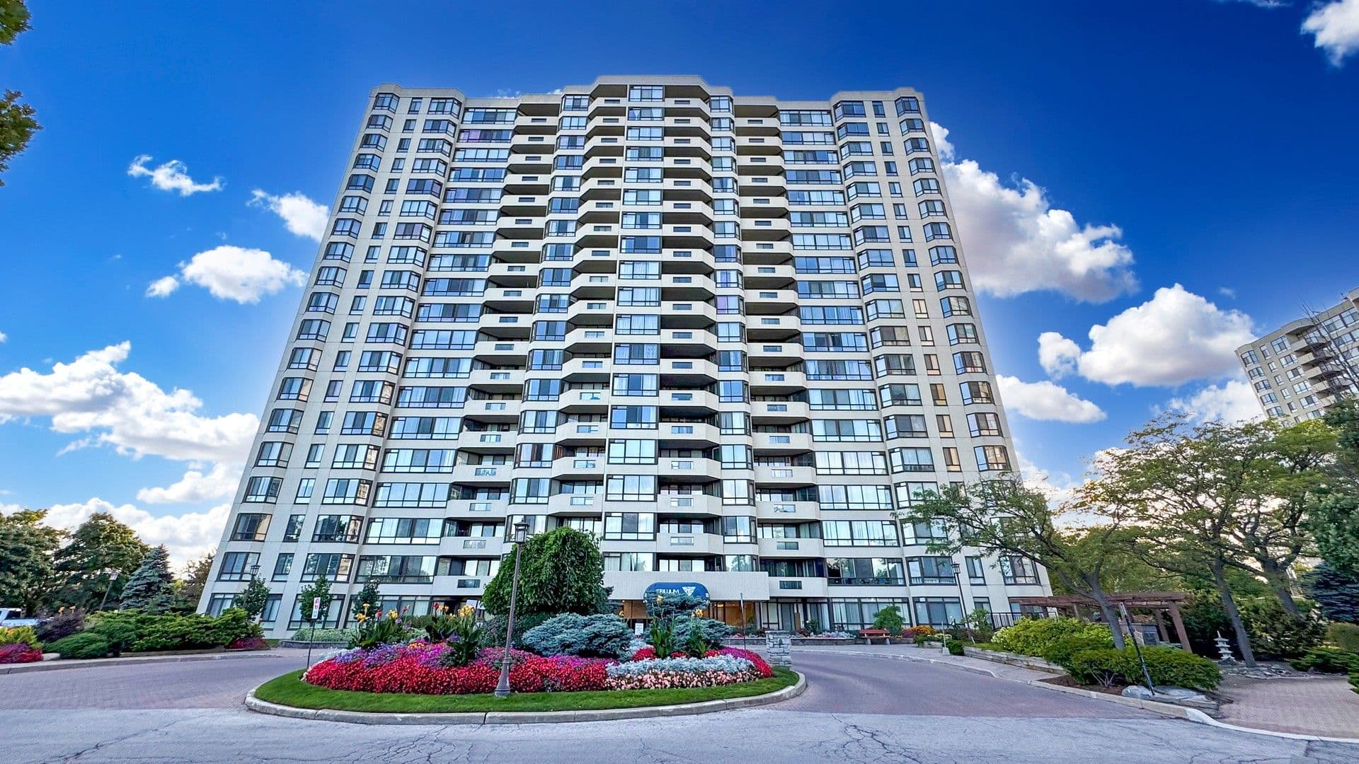 225 Bamburgh Circle 512, Toronto E05, ON M1W 3X9