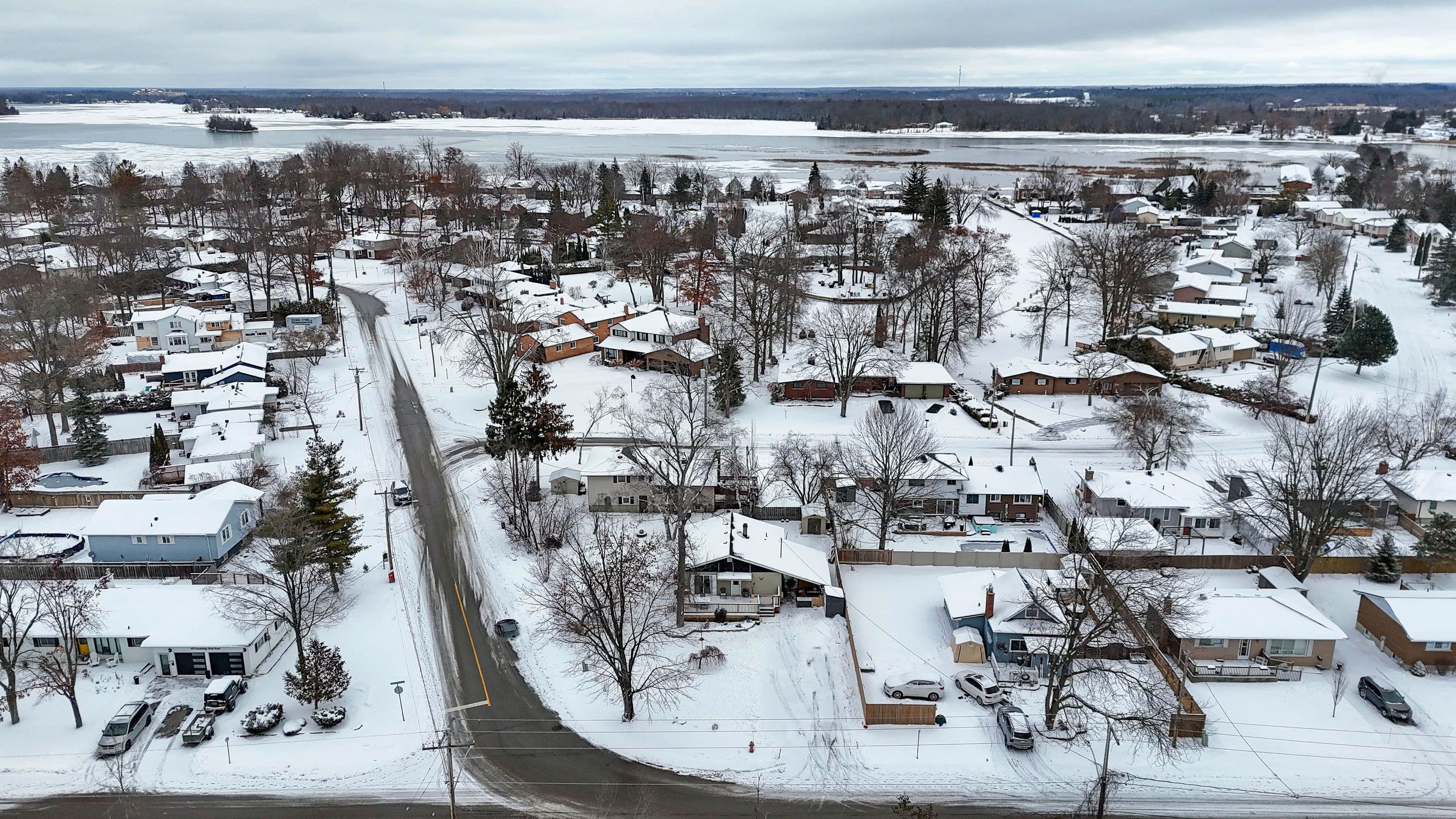 408 Couchiching Point Road, Orillia, ON L3V 6P6