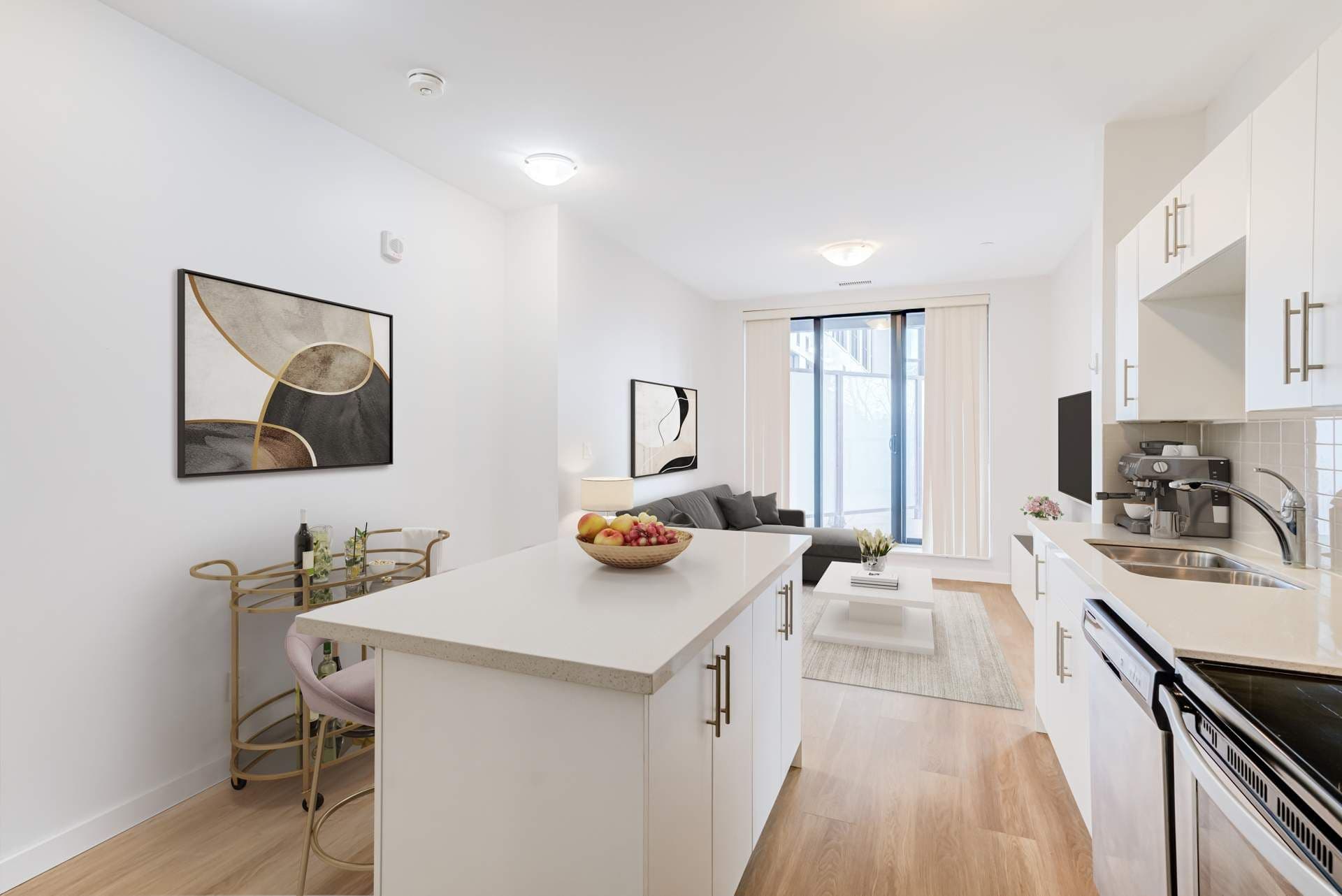 690 King Street, Kitchener, ON N2H 5L8