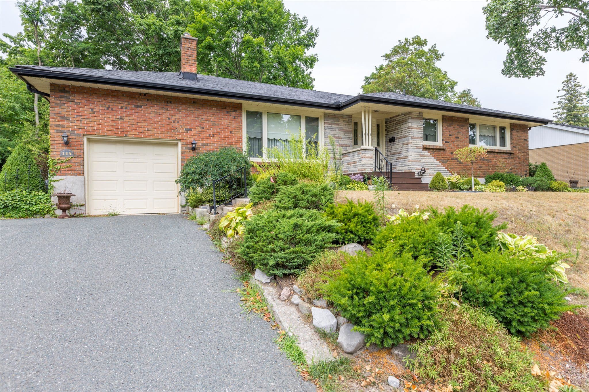114 O'Carroll Avenue, Peterborough, ON K9H 4V3