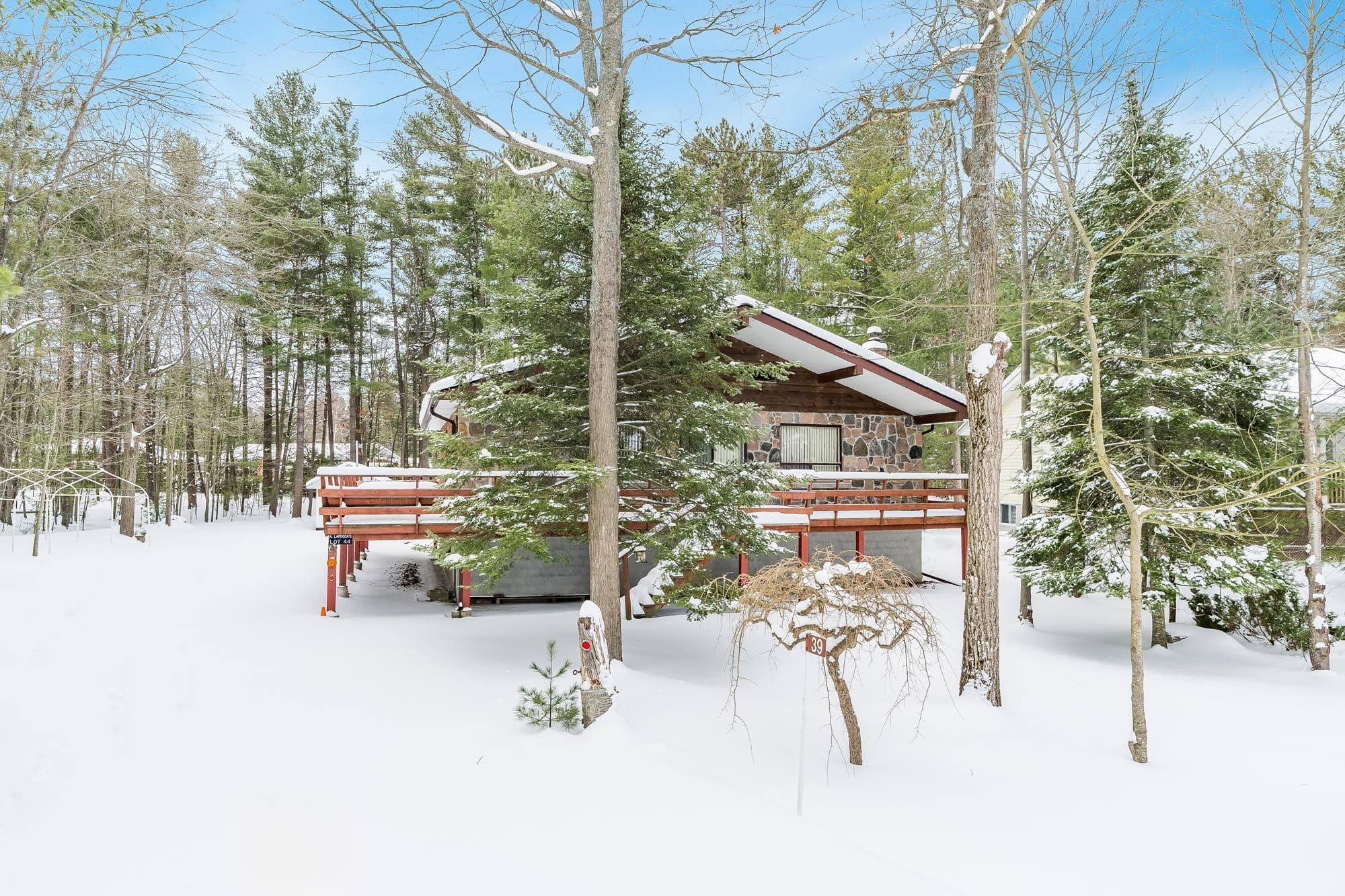 39 Rosemary Road, Tiny, ON L0L 2T0