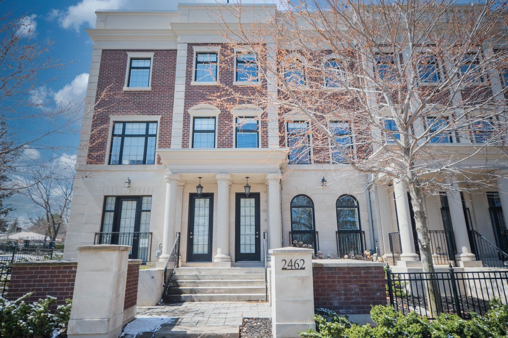 2462 Bayview Avenue, Toronto C12, ON M2L 0A4