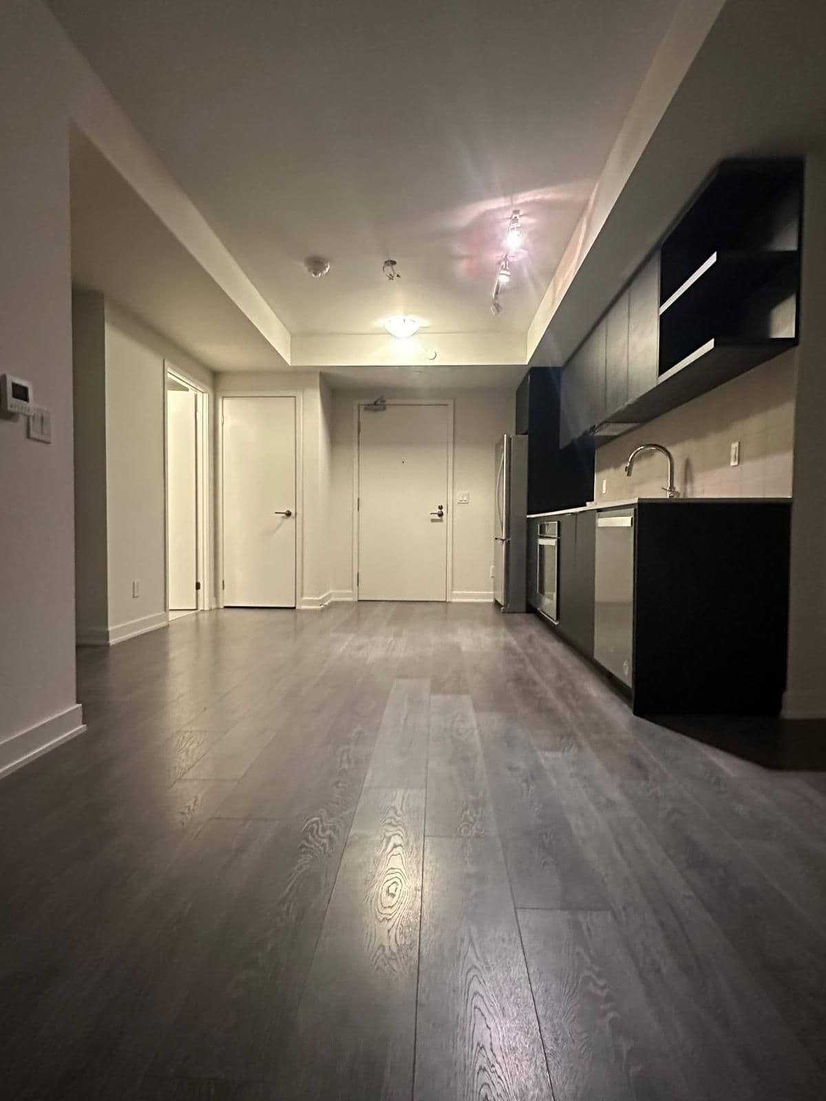 6 Sonic Way 1108, Toronto C11, ON M3C 0P1