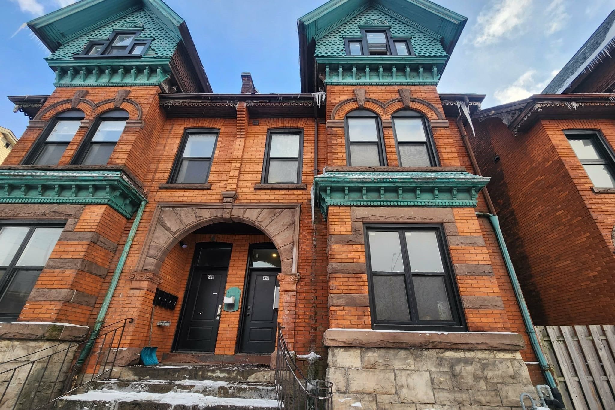 498 Main Street E 2, Hamilton, ON L8N 1K7