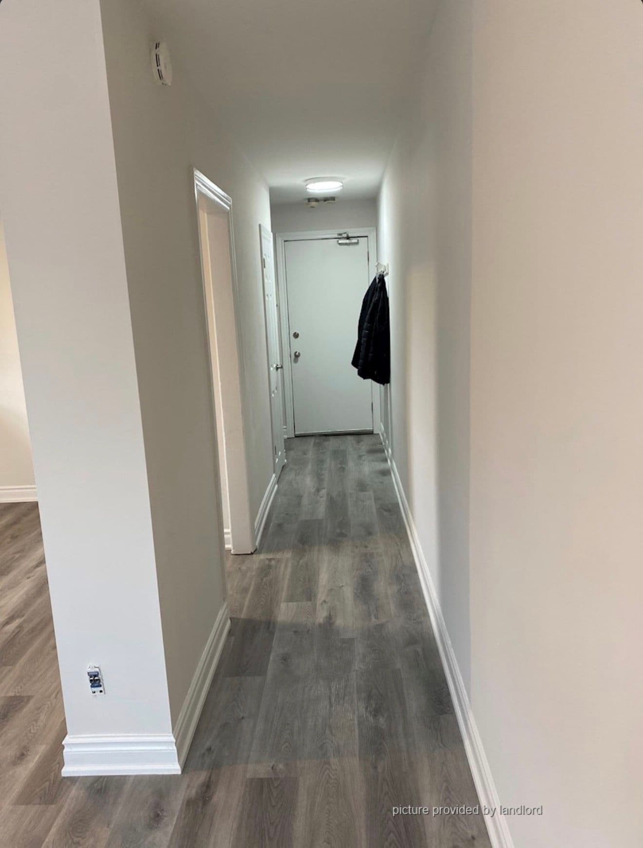 199 Ninth Street 1, Toronto W06, ON M8V 3E6