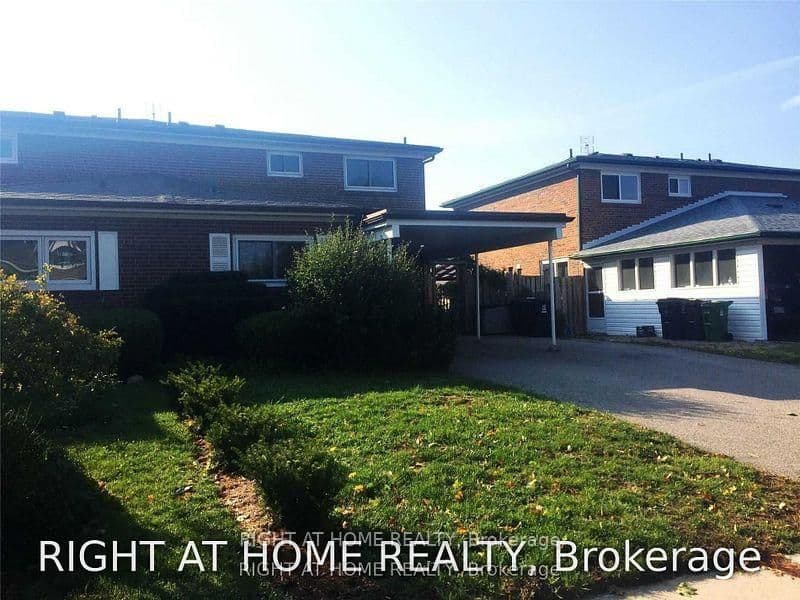 63 Cairnside Crescent, Toronto C15, ON M2J 3M9