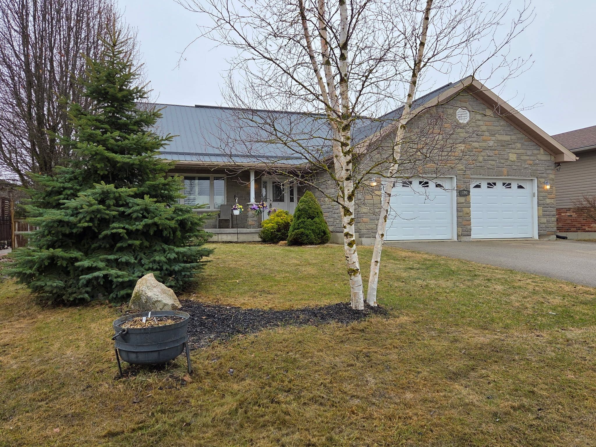 190 Sarah Road, Wellington North, ON N0G 2L2