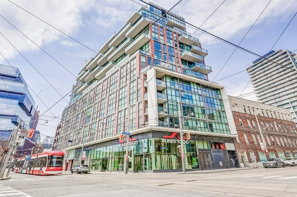 318 King Street E 907, Toronto C08, ON M5A 1K6