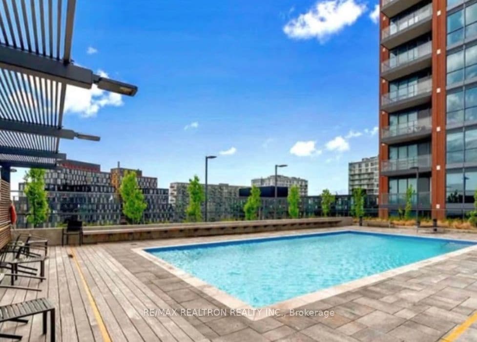 31 Tippett Road 636, Toronto C06, ON M3H 0C8