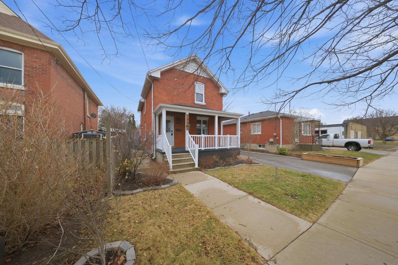 188 Grand River Avenue, Brantford, ON N3T 4X9