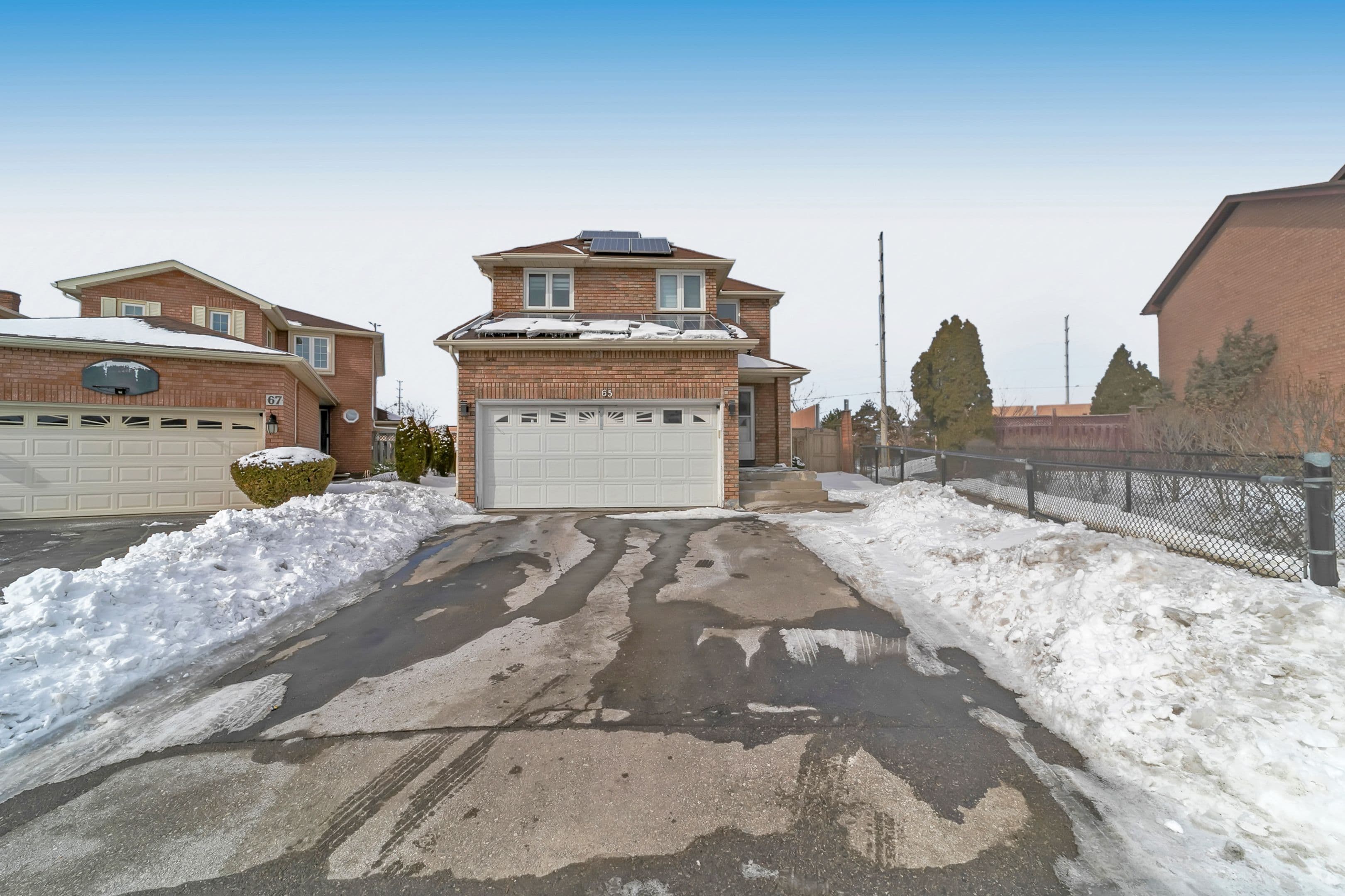 65 Creditstone Road, Brampton, ON L6Y 4E9