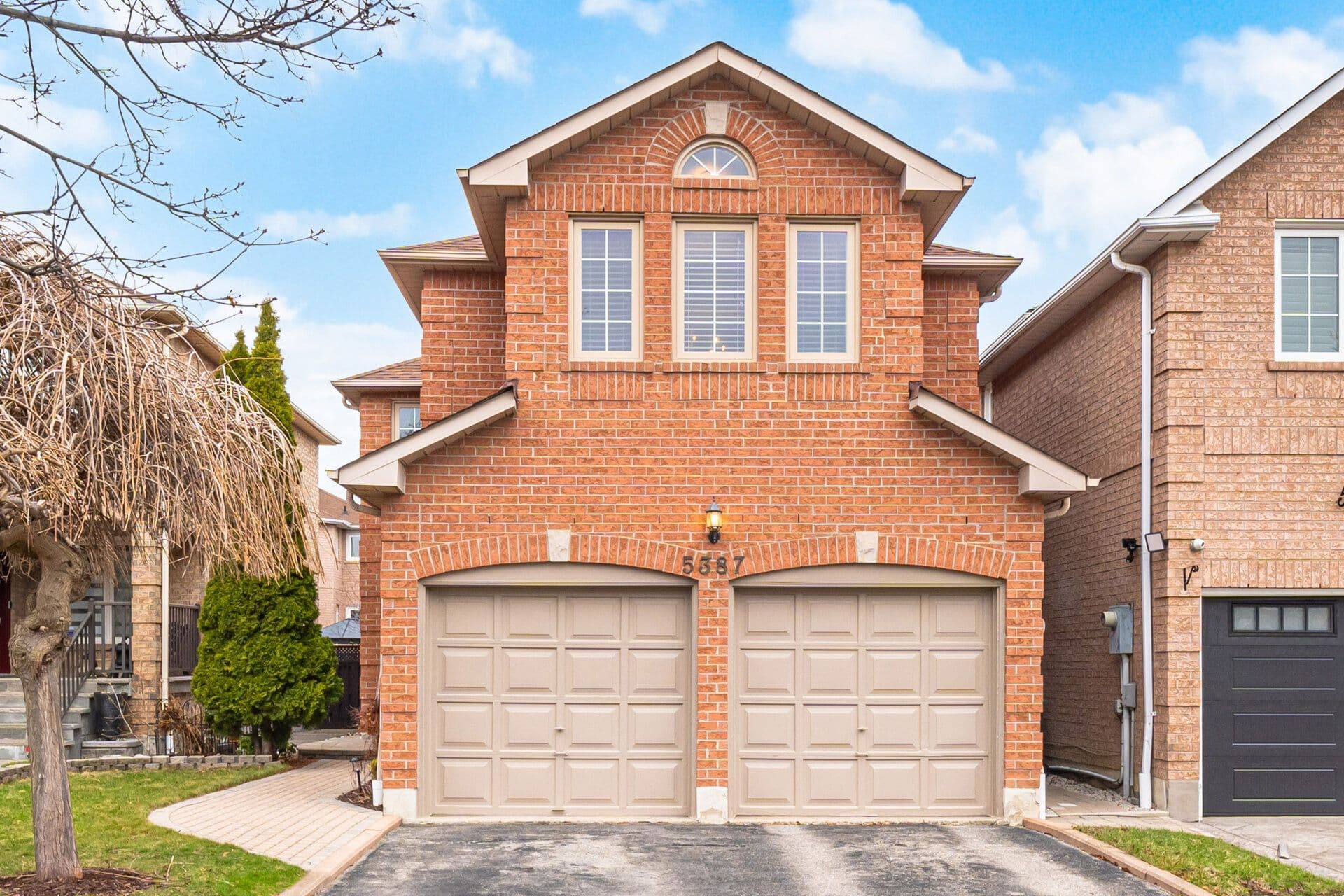 5387 FLATFORD Road, Mississauga, ON L5V 1Y6