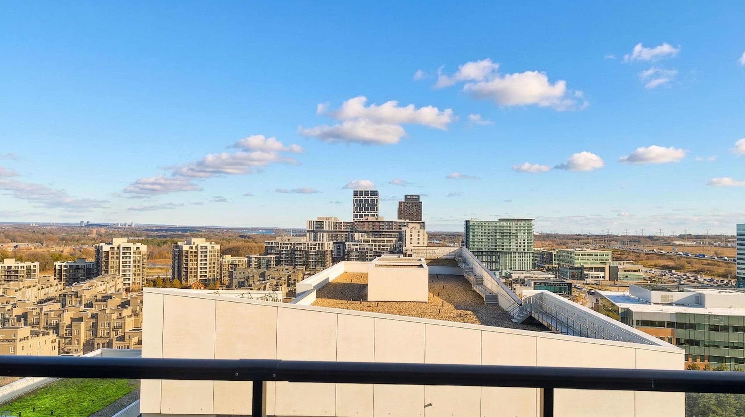 10 Rouge Valley W 1508, Markham, ON L6G 0G9