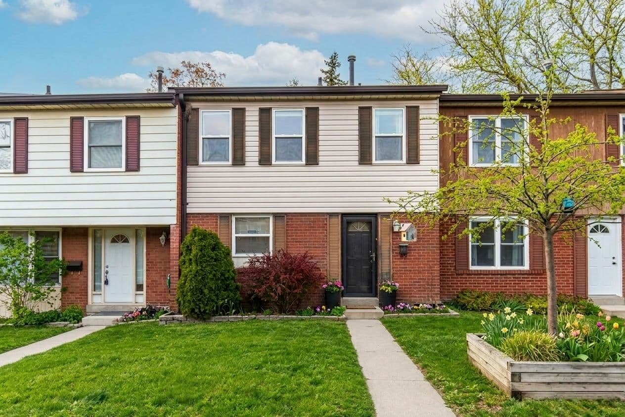 2825 Gananoque Drive 41, Mississauga, ON L5N 1V6