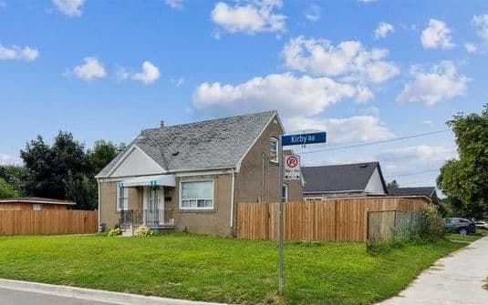 14 Kirby Road, Toronto W05, ON M3L 1B6