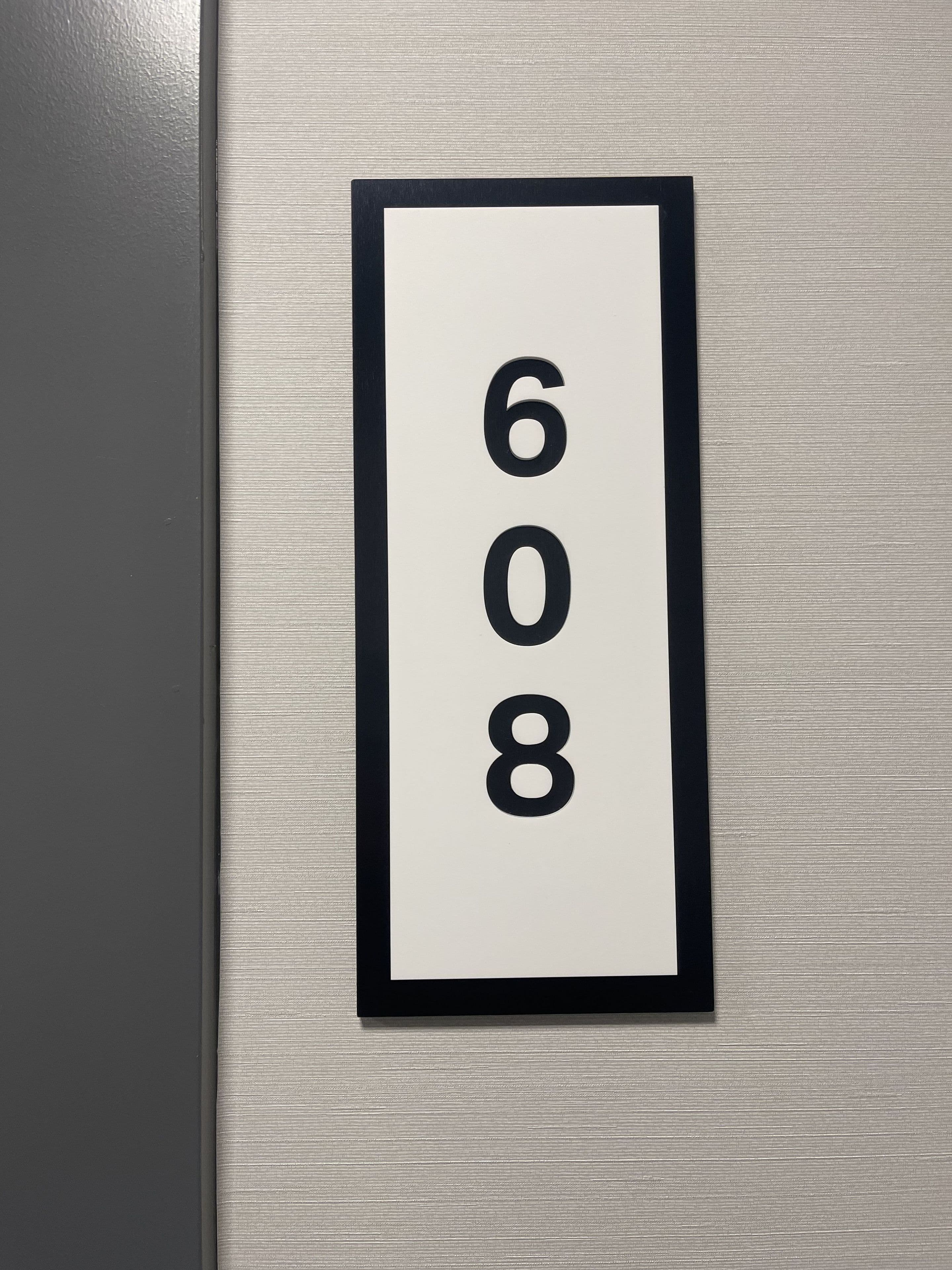 758 Dovercourt Road 608, Toronto W02, ON M6H 2X2