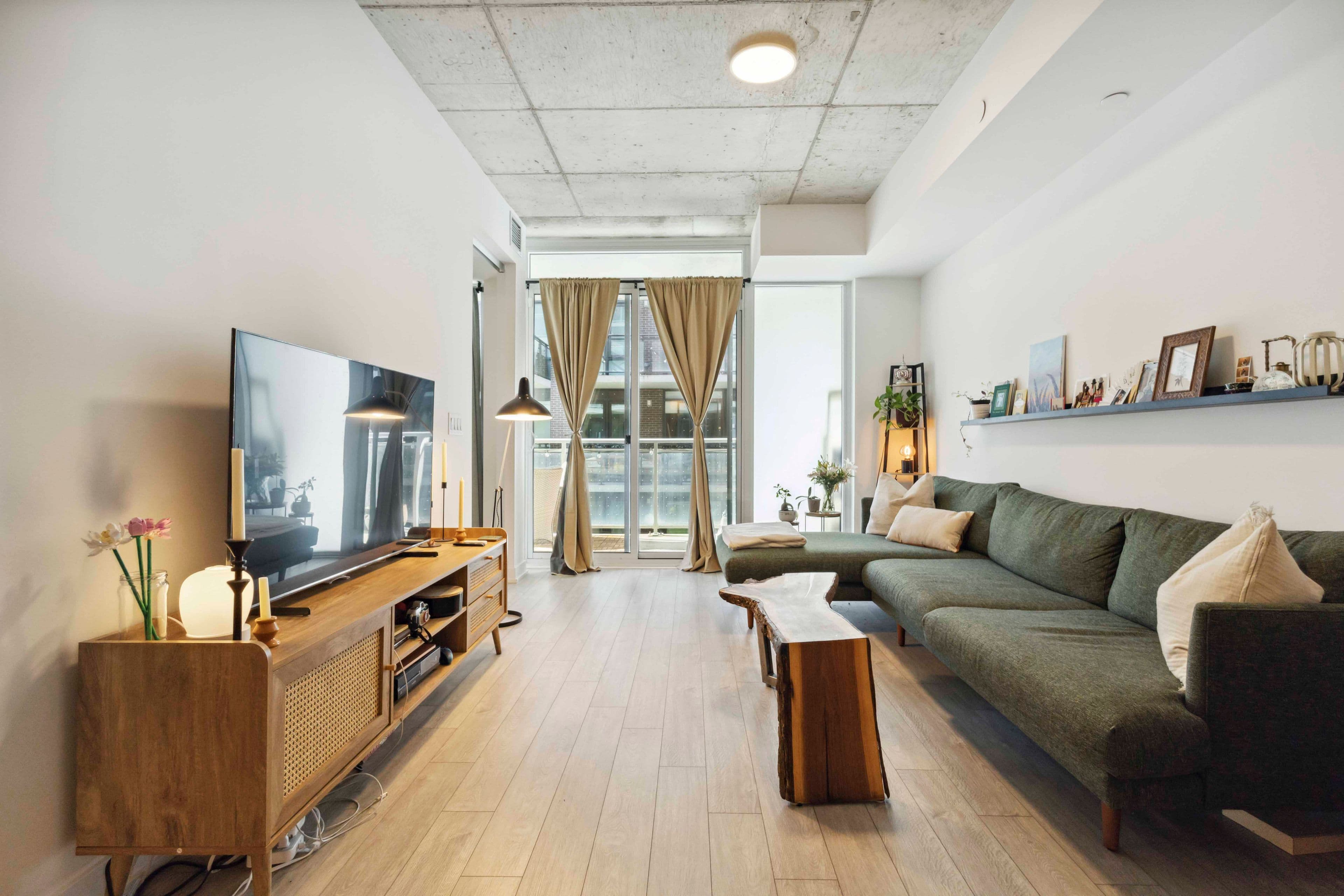 665 Queen Street E 313, Toronto E01, ON M4M 1G4