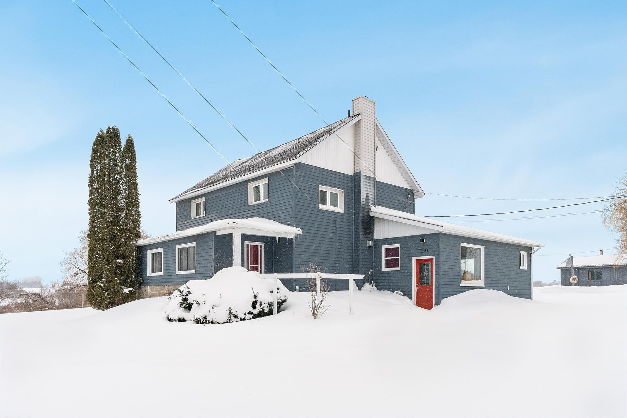 160 Lafontaine Road W, Tiny, ON L9M 0H1