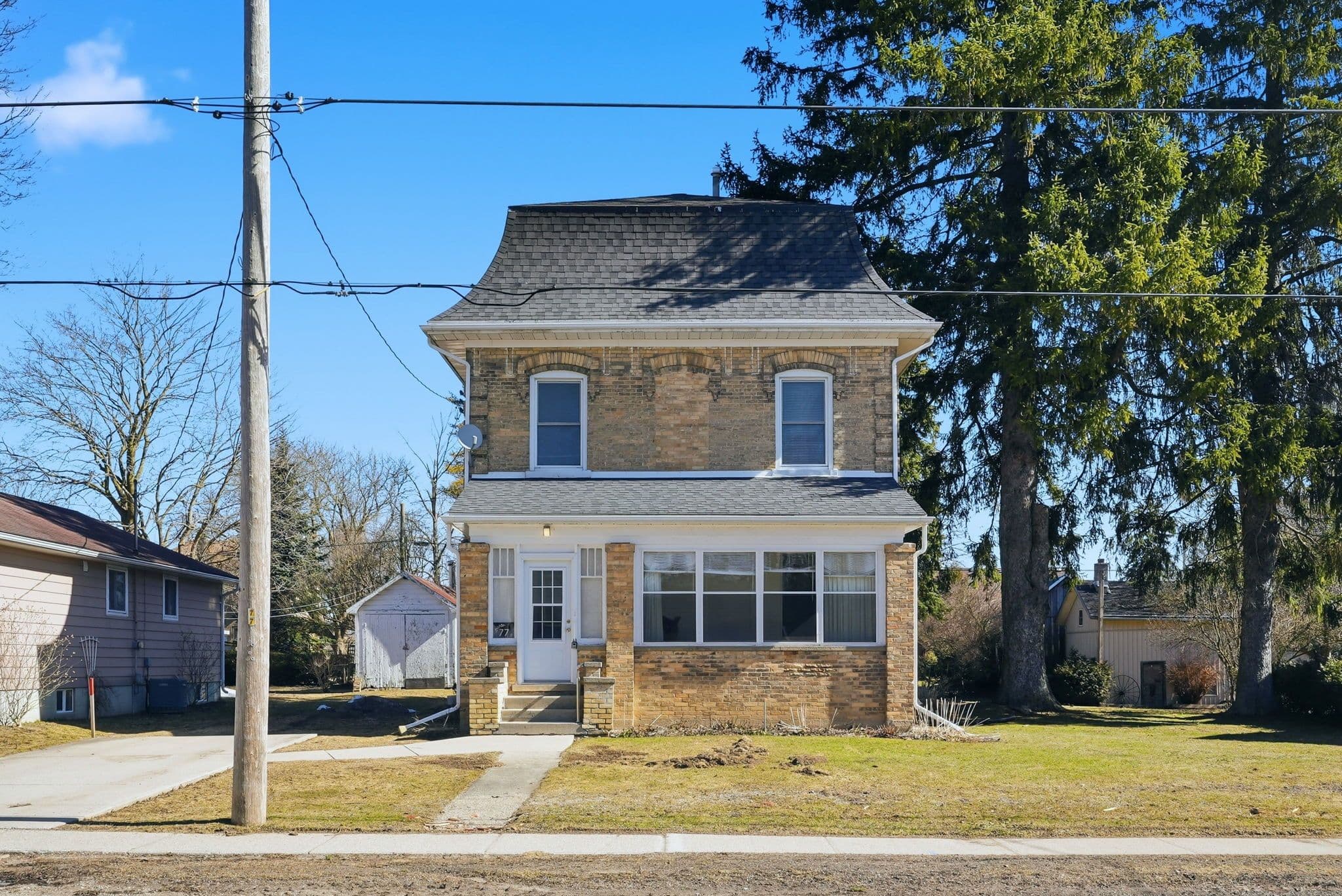 77 King Street S, Minto, ON N0G 1Z0