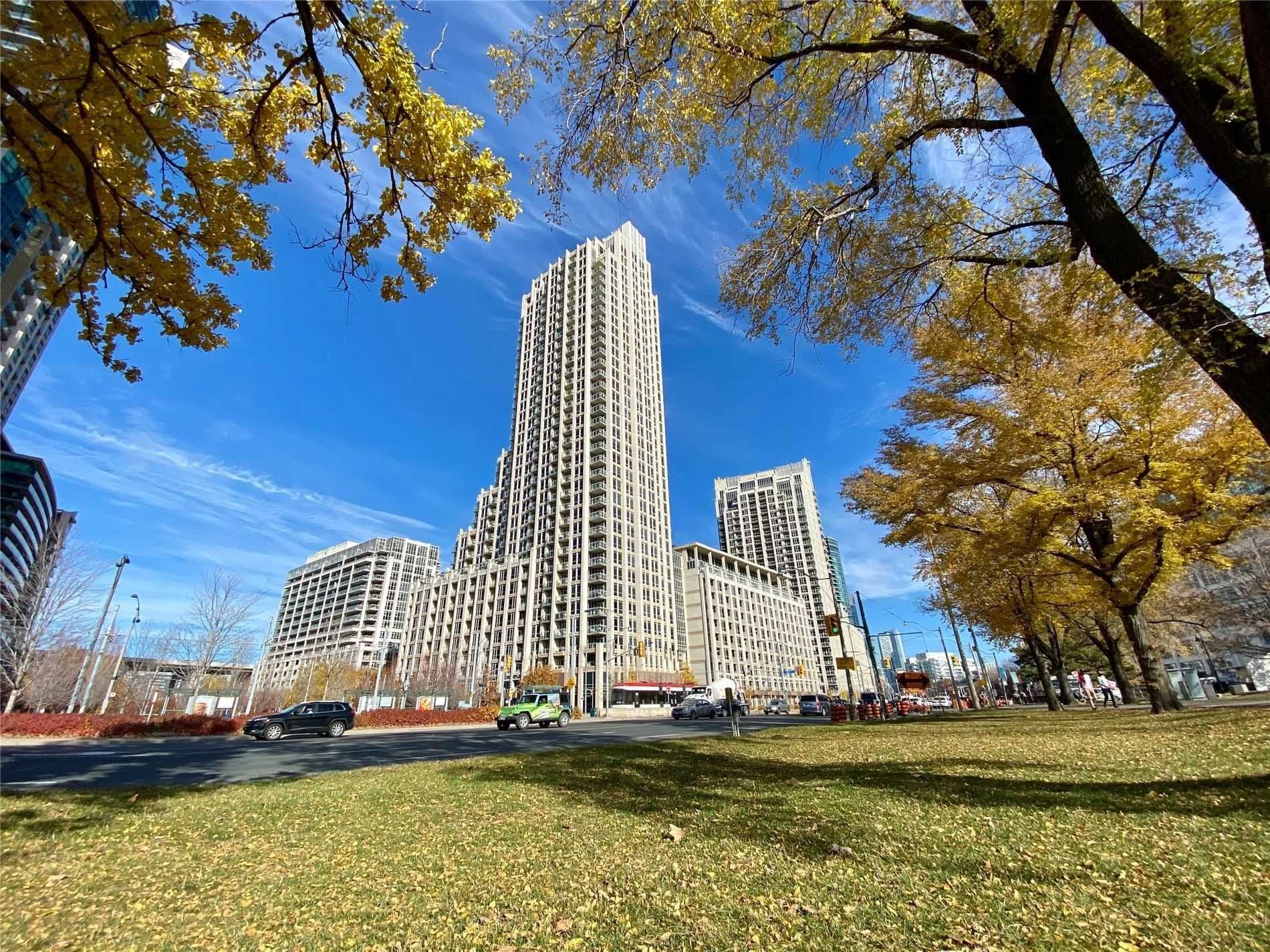 628 Fleet Street 405, Toronto C01, ON M5V 1A8