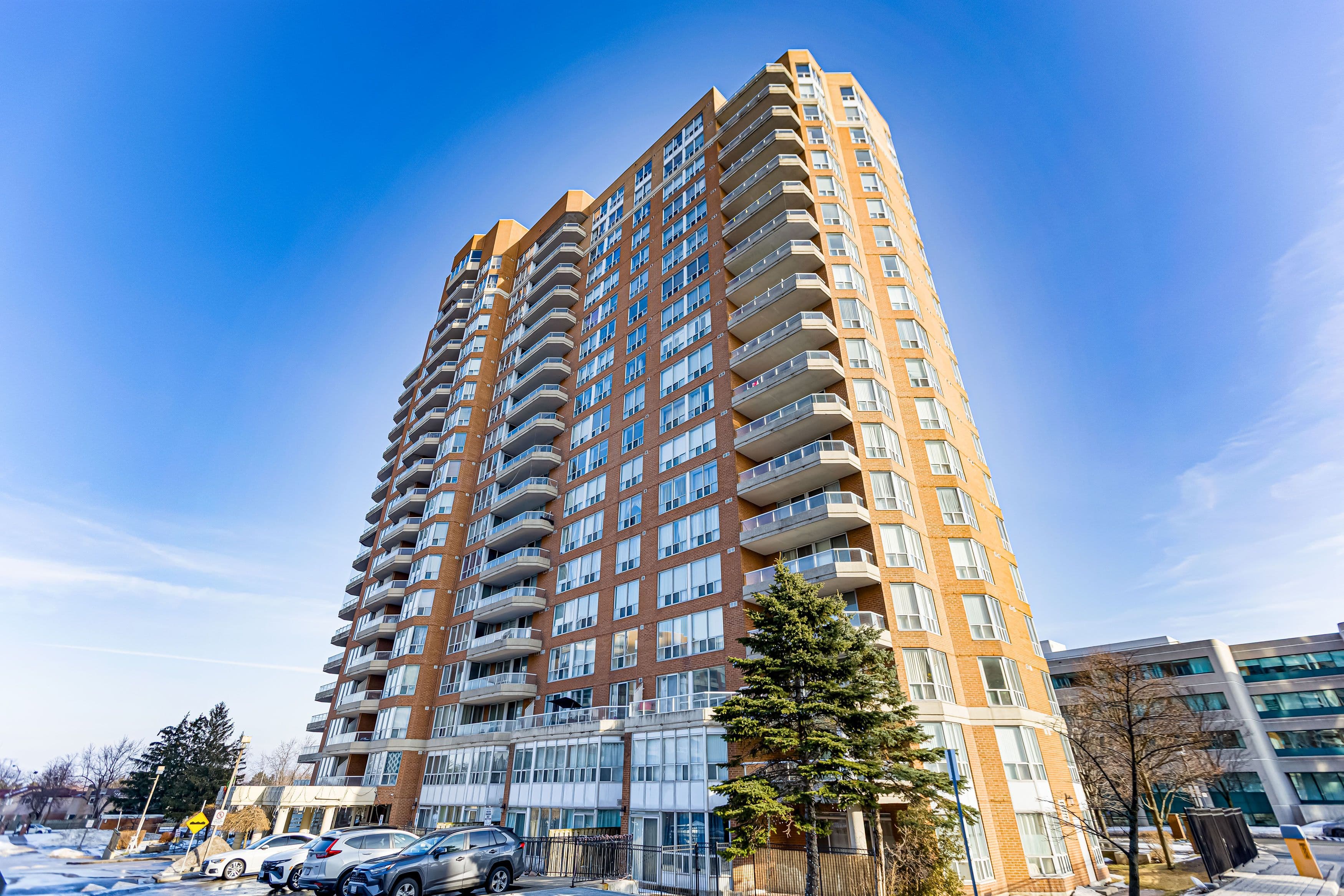 410 Mclevin Avenue 1612, Toronto E11, ON M1B 5J5
