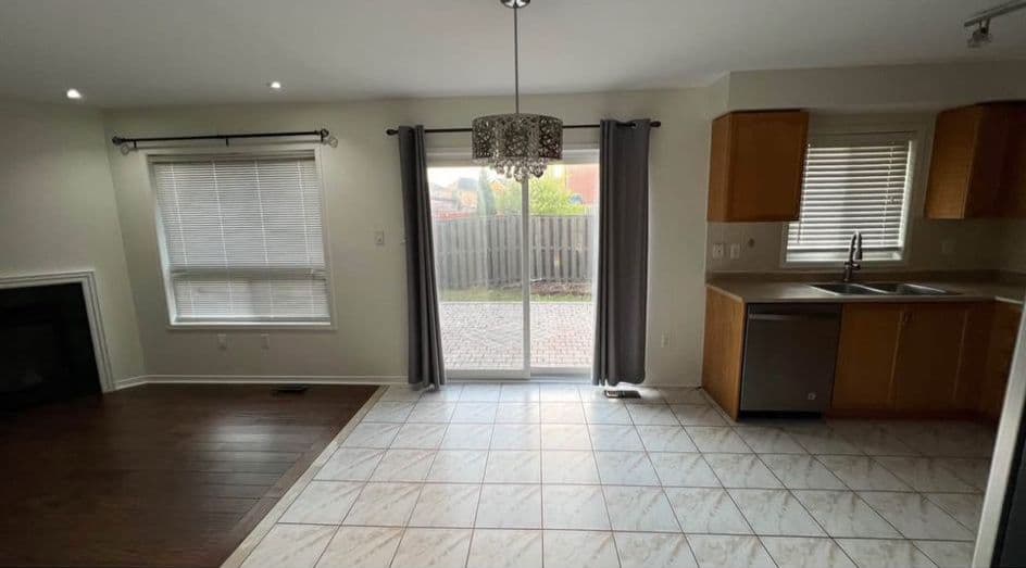 97 Crown Victoria Drive Upper, Brampton, ON L7A 3X6