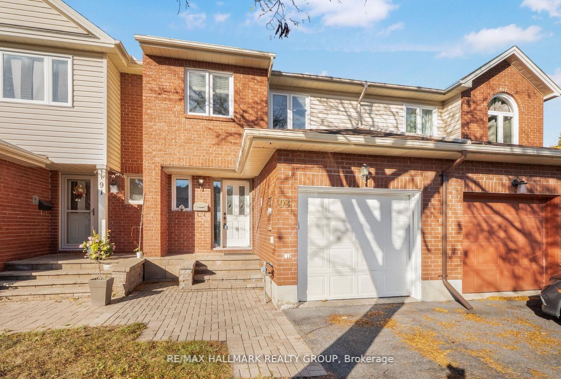 93 Cedarock Drive, Kanata, ON K2M 2H5