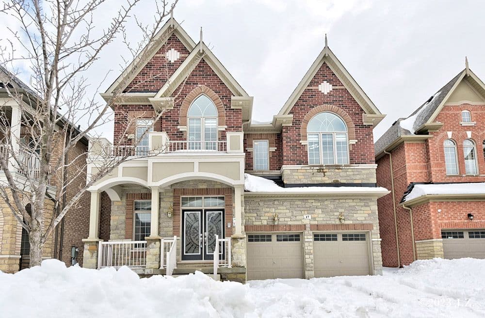 17 Elderslie Crescent, Vaughan, ON L0J 1C0
