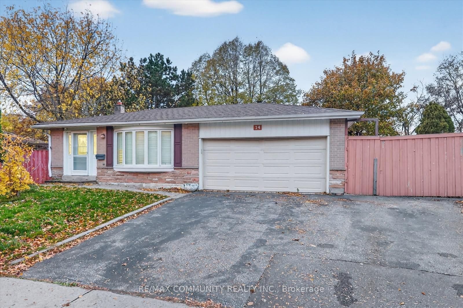 14 Pineslope Crescent Lower, Toronto E09, ON M1E 4M4