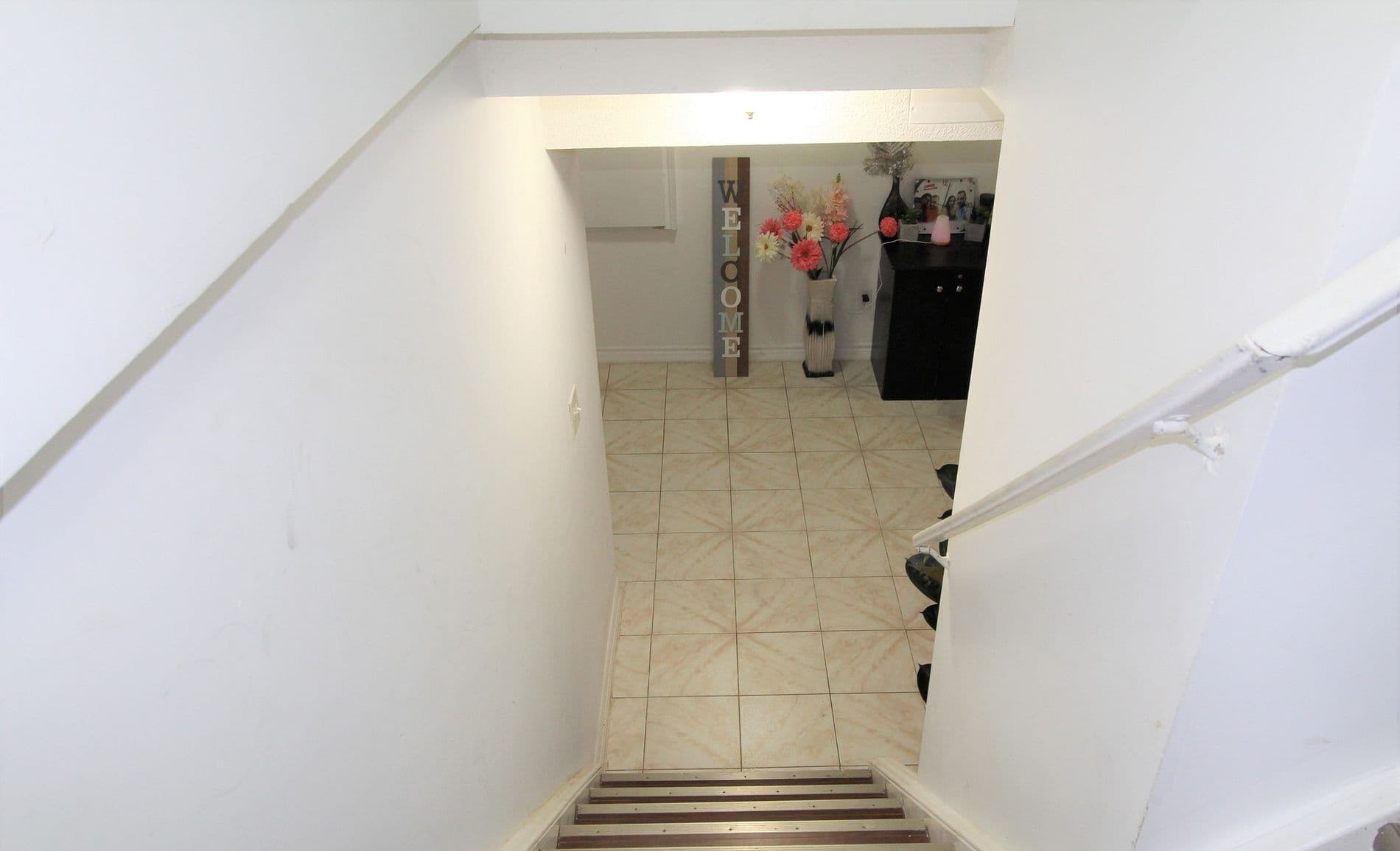 26 Briardale ( Bsmt ) Road, Brampton, ON L7A 1S5